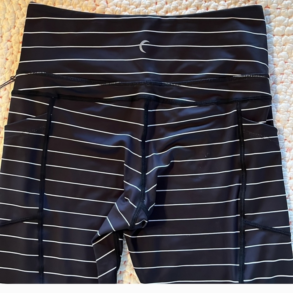 Zyia cropped leggings